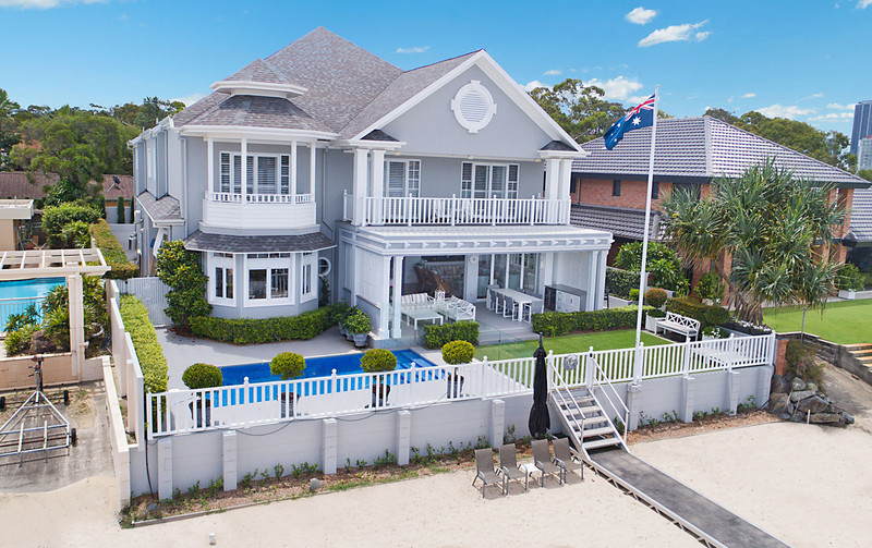 1a Yacht Street, Southport Qld 4215