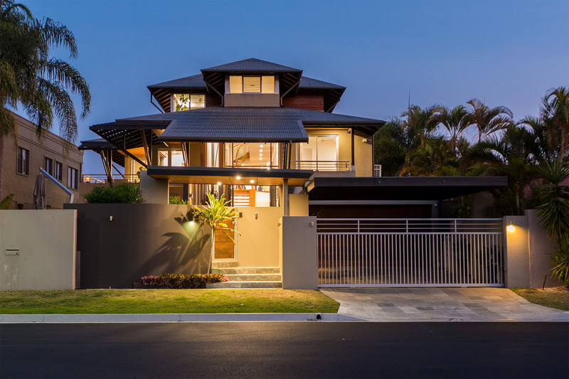 36 Southern Cross Drive, Surfers Paradise Qld 4217