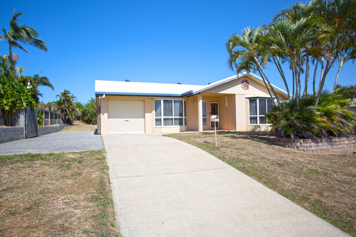 Huge Yard and 3 Bay Shed