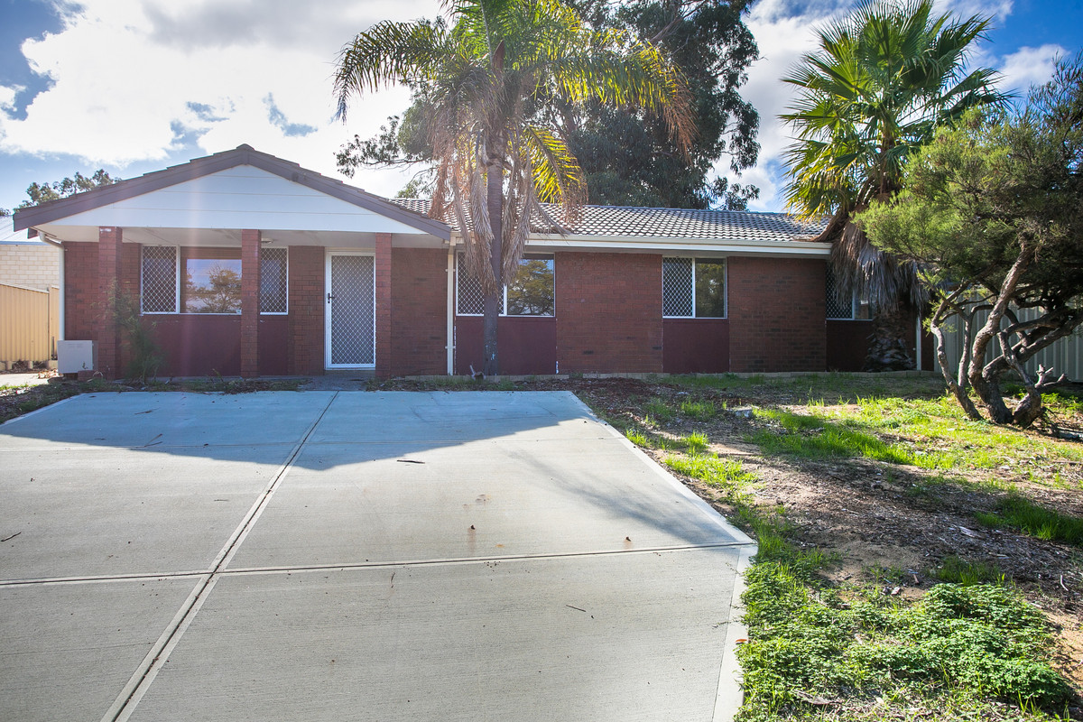 4 Bedroom Brick & Tile