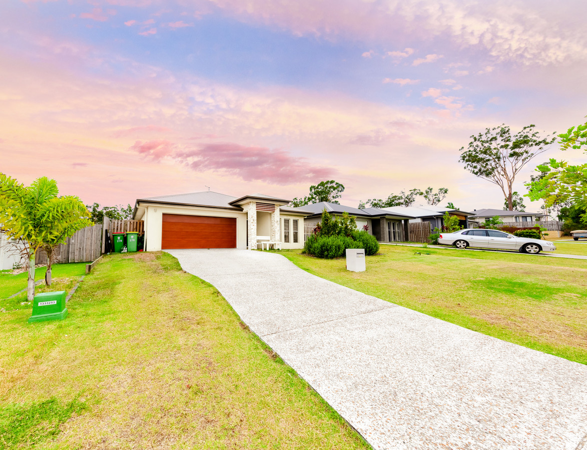 Virtually Brand New in Leafy Location