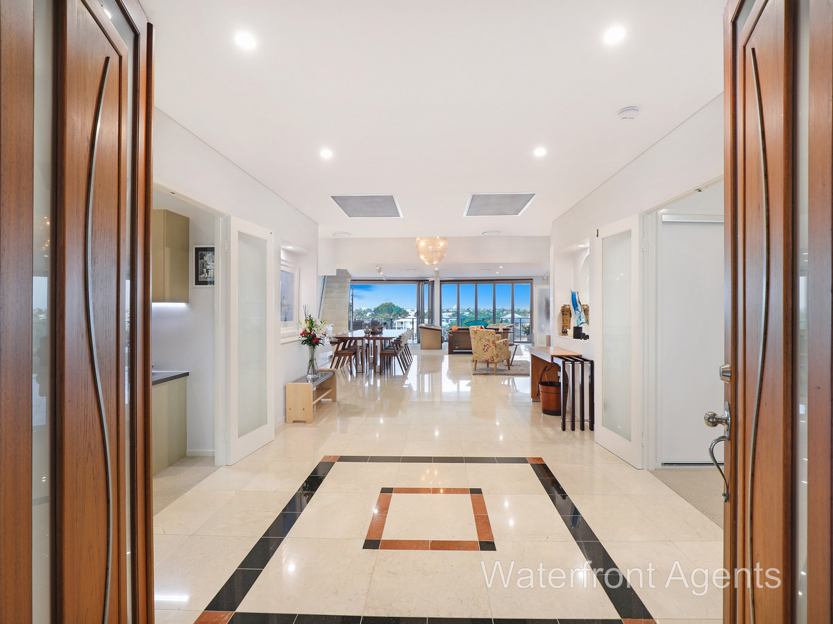 GRAND PENTHOUSE – WHEN ONLY THE BEST WILL DO