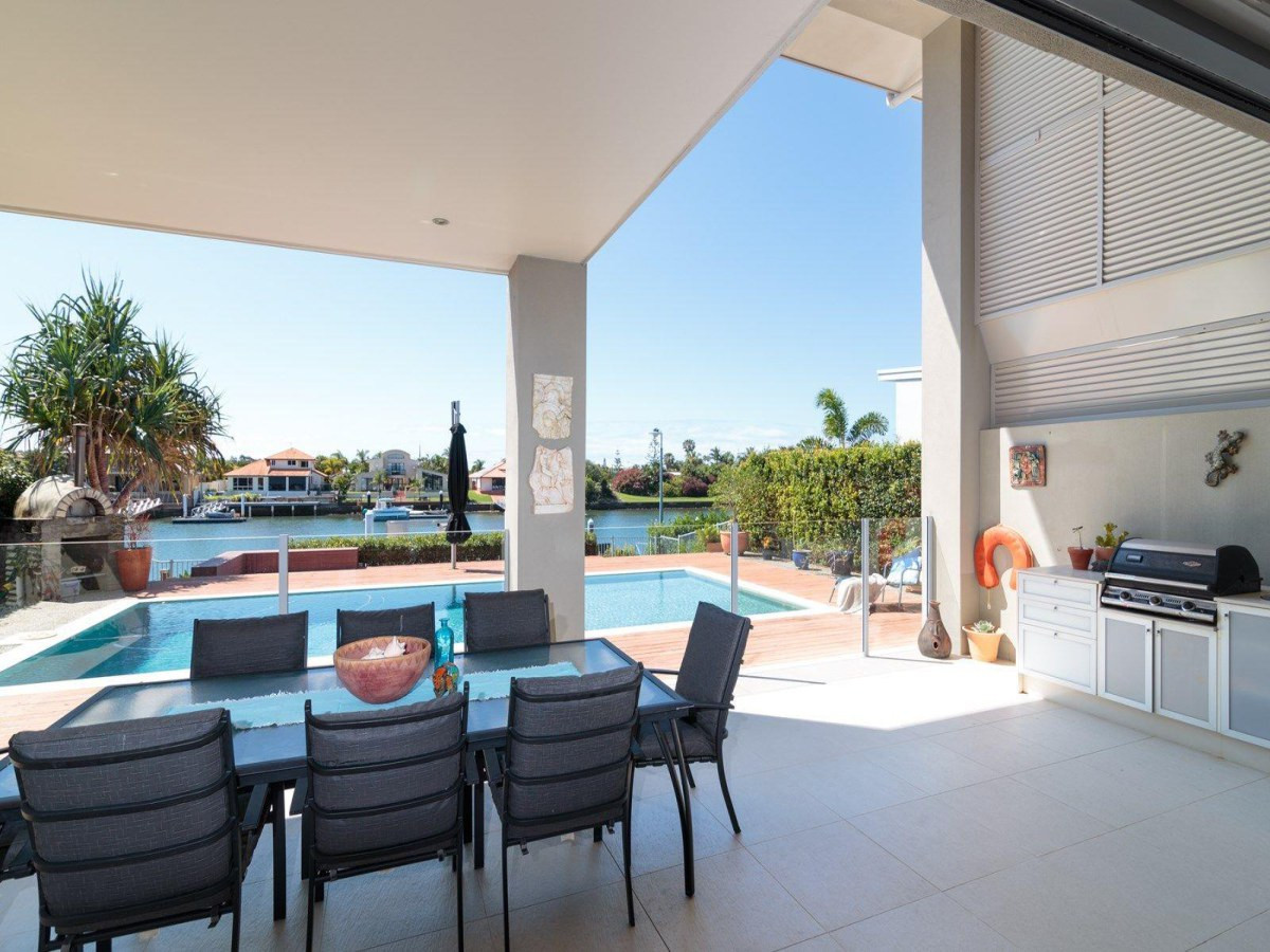 PRIME KAWANA WATERFRONT