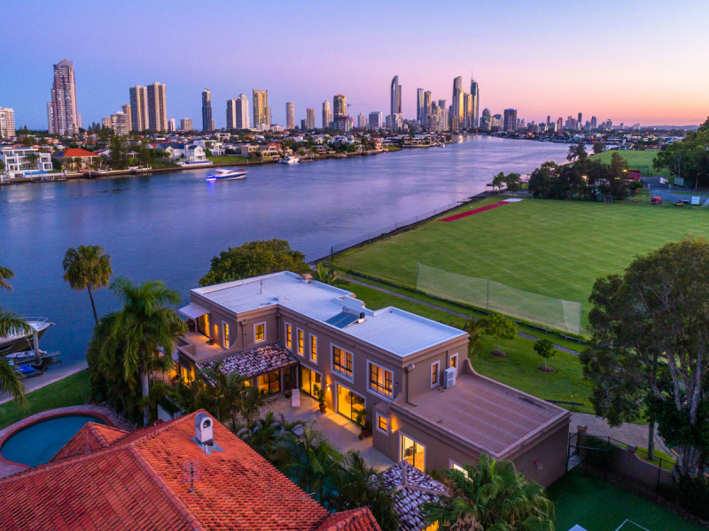 1 Winchester Street, Southport Qld 4215