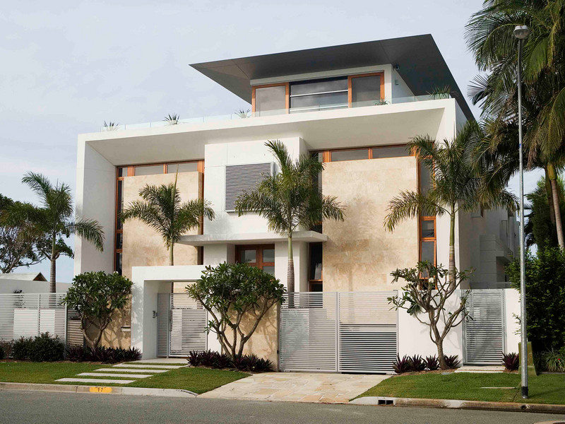 17 Southern Cross Drive, Surfers Paradise Qld 4217