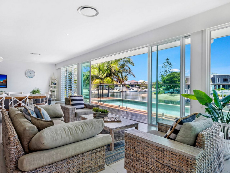 LUXURY WATERFRONT HOME