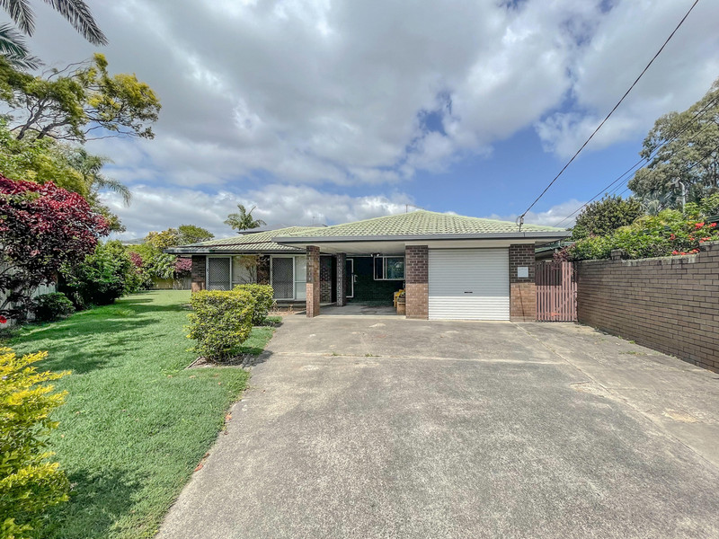 Original 1970’s Built Family Home – The Ultimate Blue Chip Investment