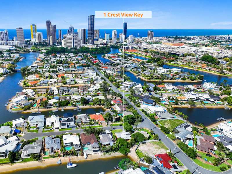 ENTRY LEVEL WATERFRONT, ABSOLUTE PRIME LOCATION, RARELY AVAILABLE!!