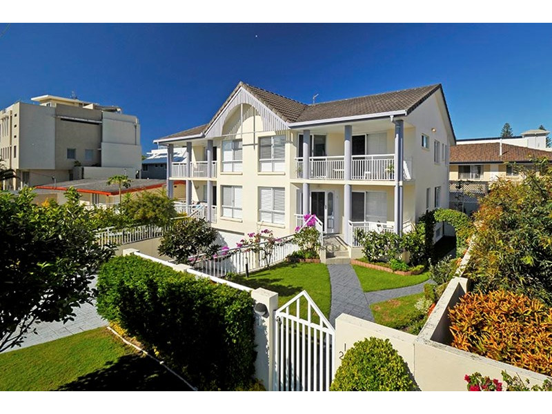 Spacious north facing Villa with the trilogy. Simply perfect!