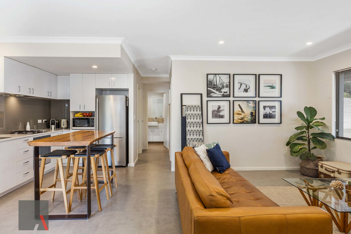 CHIC ONE BEDROOM PROPERTY ON FIRST AVENUE!
