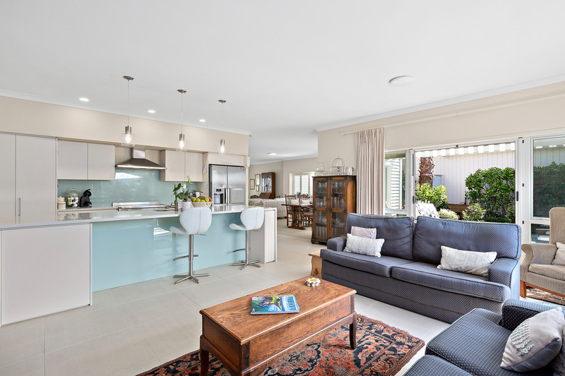 18 Kensington Drive, Orewa, Rodney, Auckland 0931