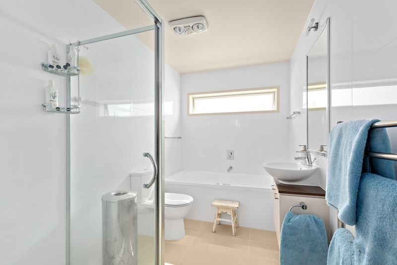 18 Kensington Drive, Orewa, Rodney, Auckland 0931
