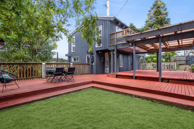 118 Glengarry Road, Glen Eden, Waitakere City, Auckland 0602