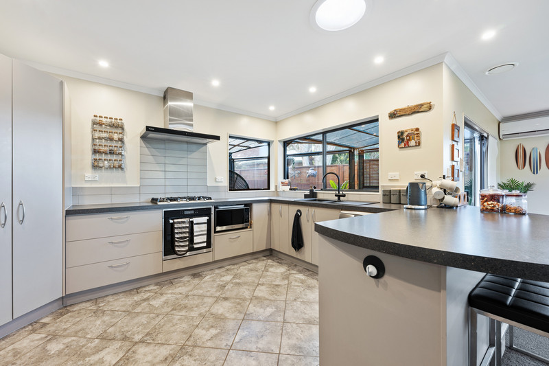 4 Blue Heron Rise, Stanmore Bay, Rodney, Auckland 0932