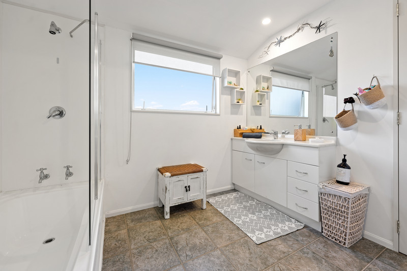 8 Tiller Court, Gulf Harbour, Rodney, Auckland 0930