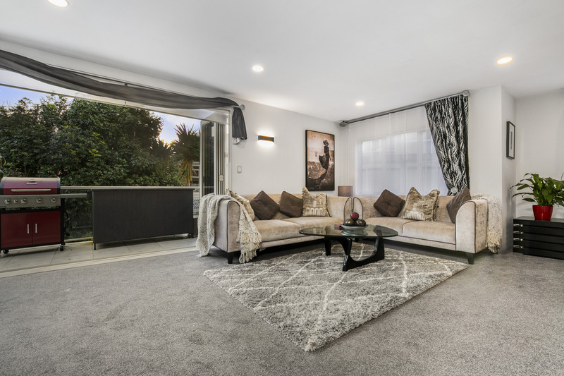 57a Ribbonwood Crescent, Goodwood Heights, Manukau City, Auckland 2105