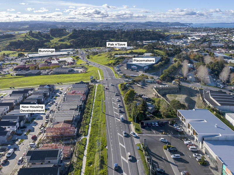 13 / 2181 East Coast Road, Silverdale, Rodney, Auckland 0922