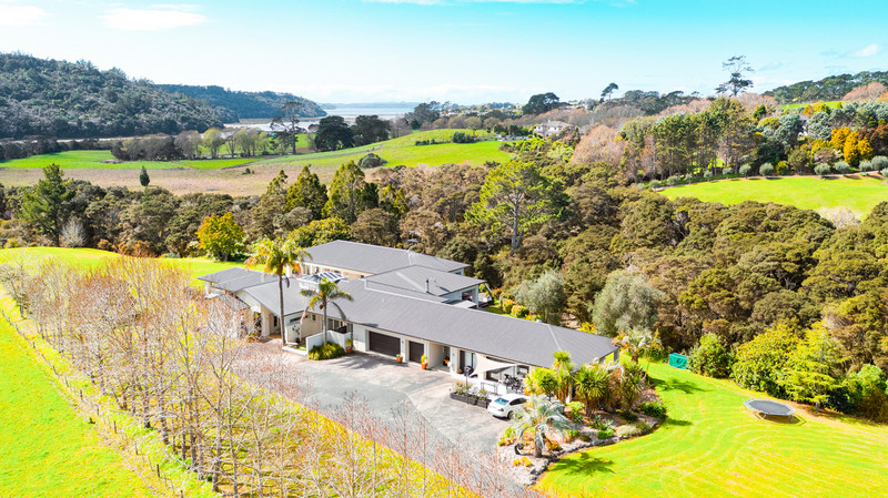 50 Rodeo Drive, Redvale, Rodney, Auckland 1311