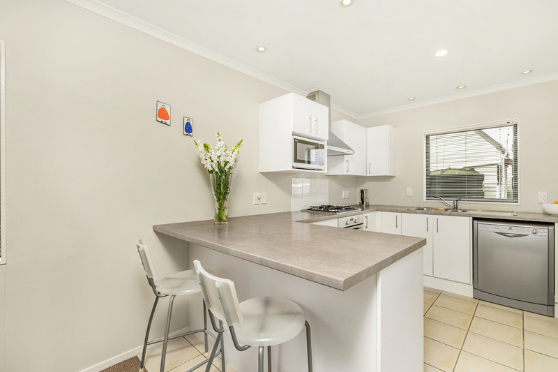 2 / 28 Holiday Road, Stanmore Bay, Rodney, Auckland 0932