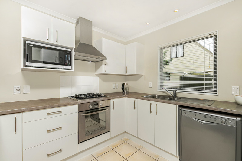 2 / 28 Holiday Road, Stanmore Bay, Rodney, Auckland 0932