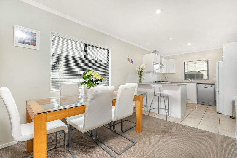 2 / 28 Holiday Road, Stanmore Bay, Rodney, Auckland 0932