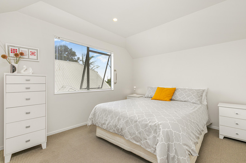 2 / 28 Holiday Road, Stanmore Bay, Rodney, Auckland 0932