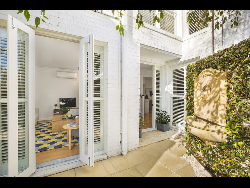 6/14 Woorigoleen Road, VIC 3142, aus