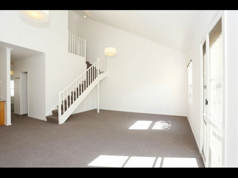 16/77 Coventry Street, VIC 3205, aus
