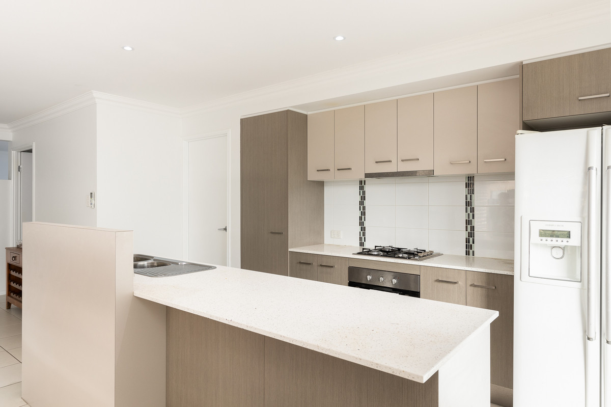 18 Lauren Circuit, BRIGHTON
