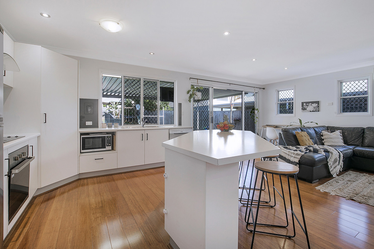 32 Wondall Road, Manly West
