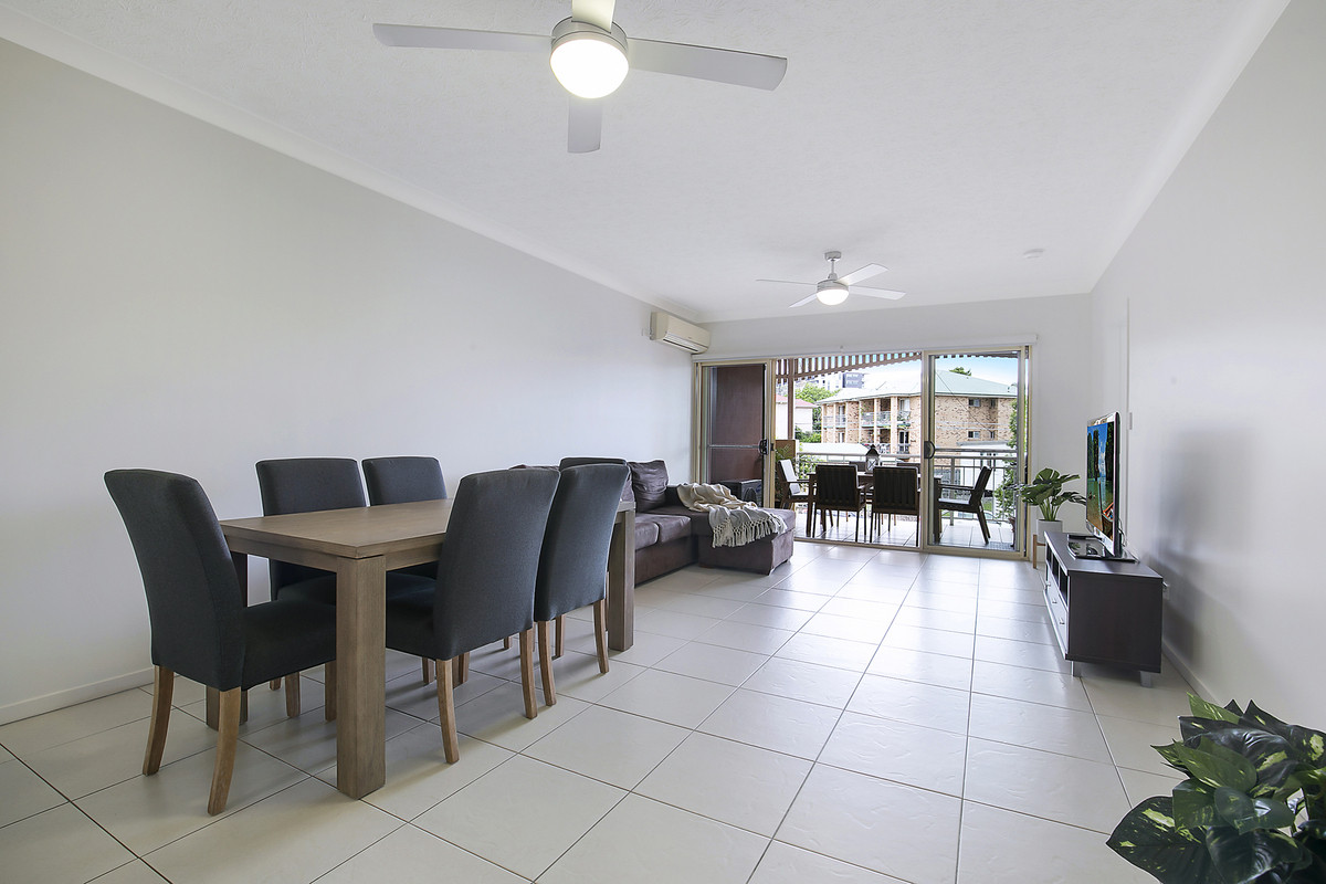 18 Jellicoe Street, Coorparoo