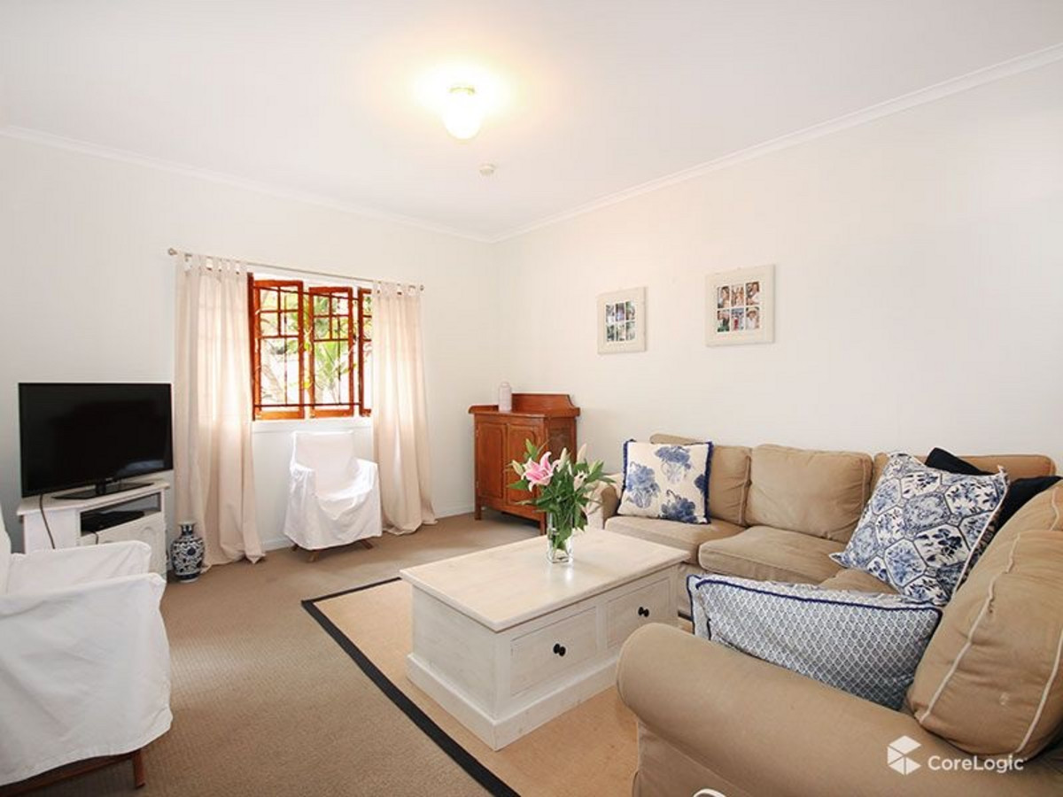 8 Gramere Avenue, Ashgrove