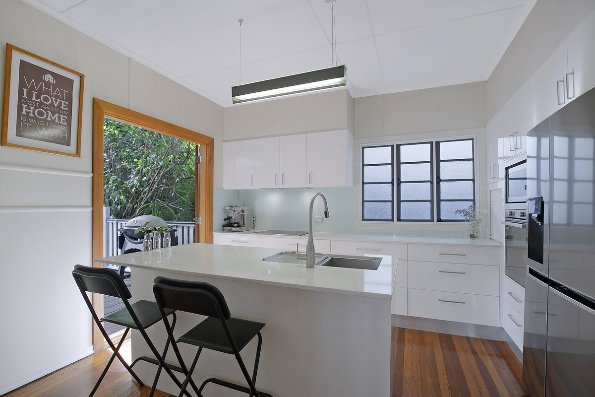 16 Cyril Street, Camp Hill