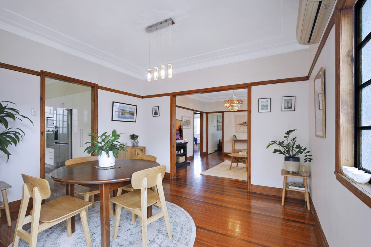 16 Cyril Street, Camp Hill