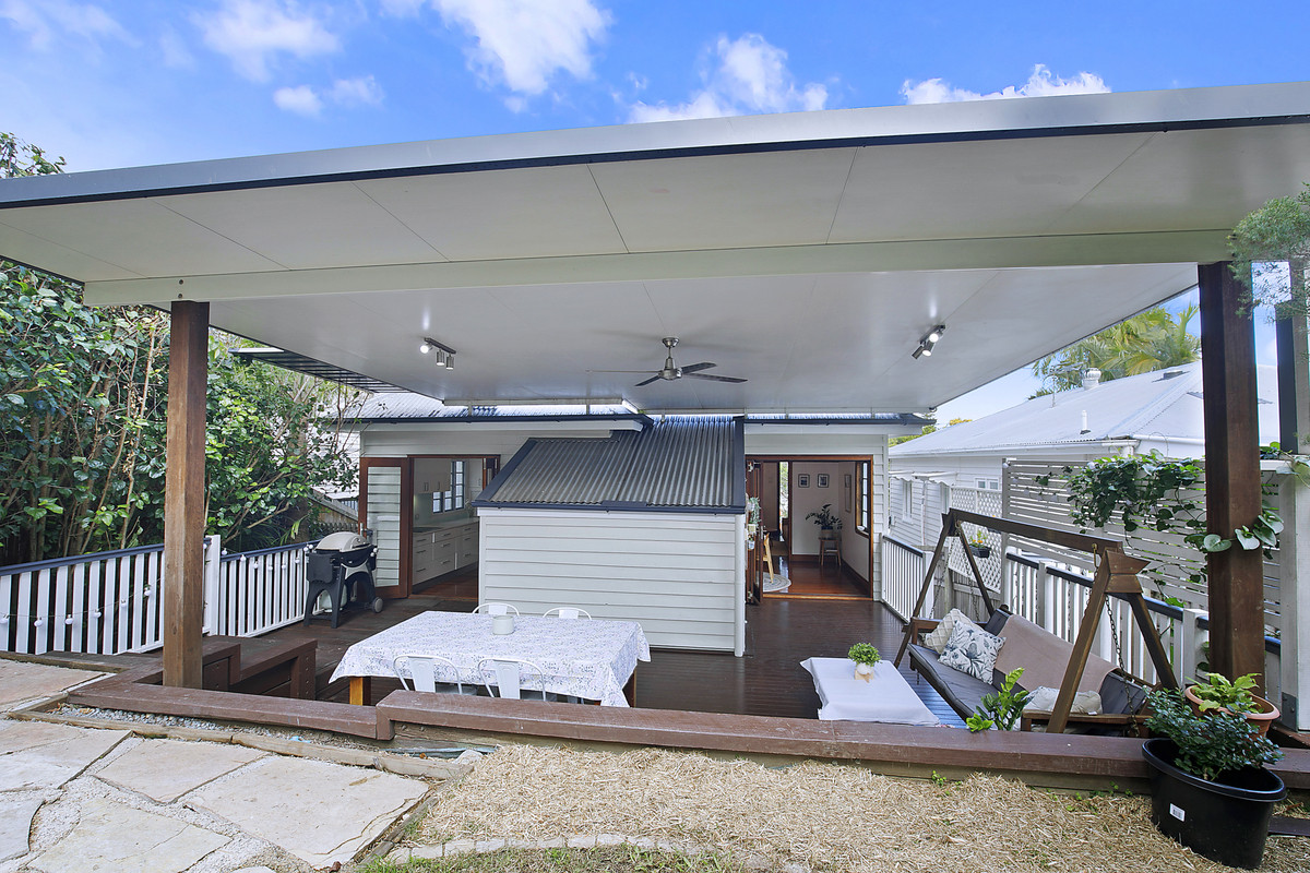 16 Cyril Street, Camp Hill