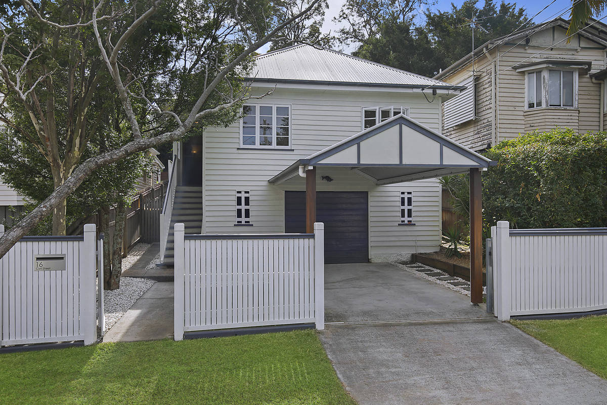 16 Cyril Street, Camp Hill