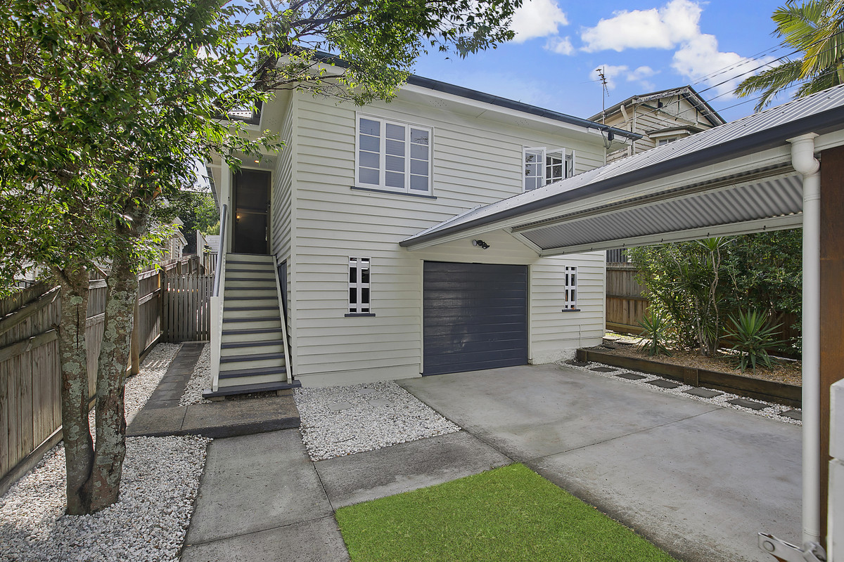 16 Cyril Street, Camp Hill