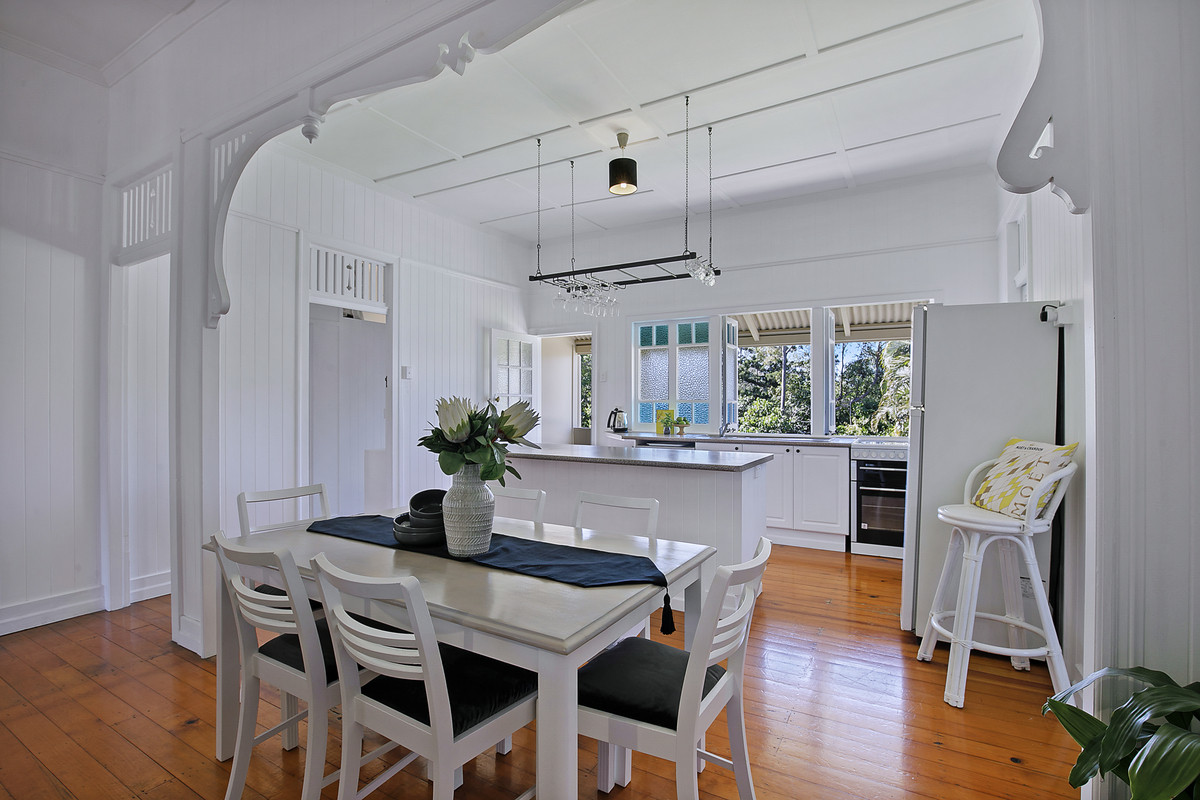 18 Usher Street, Indooroopilly
