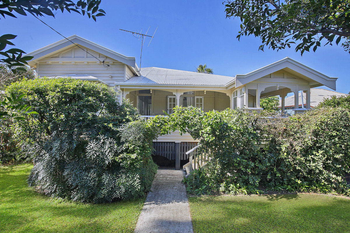 18 Usher Street, Indooroopilly
