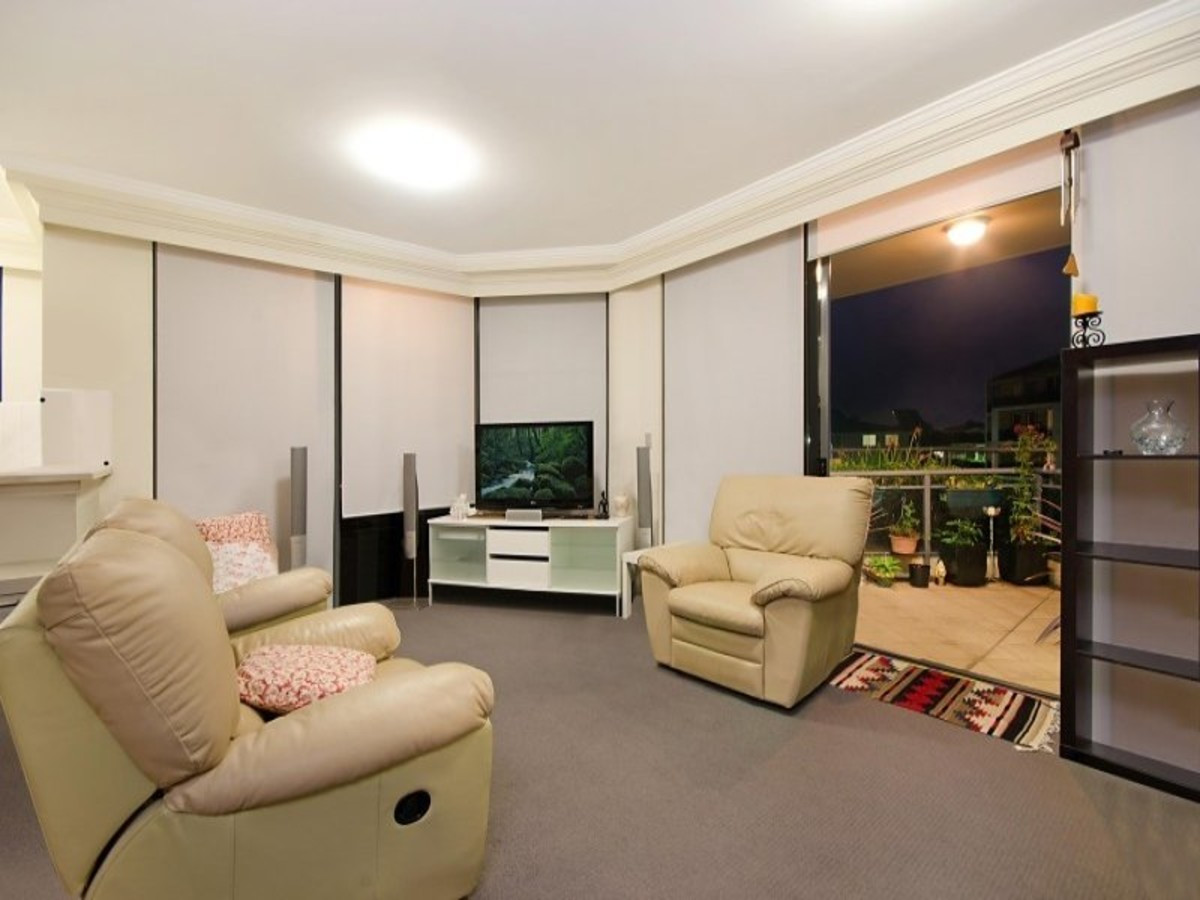 Modern 2 Bedroom Apartment in Riviera Complex