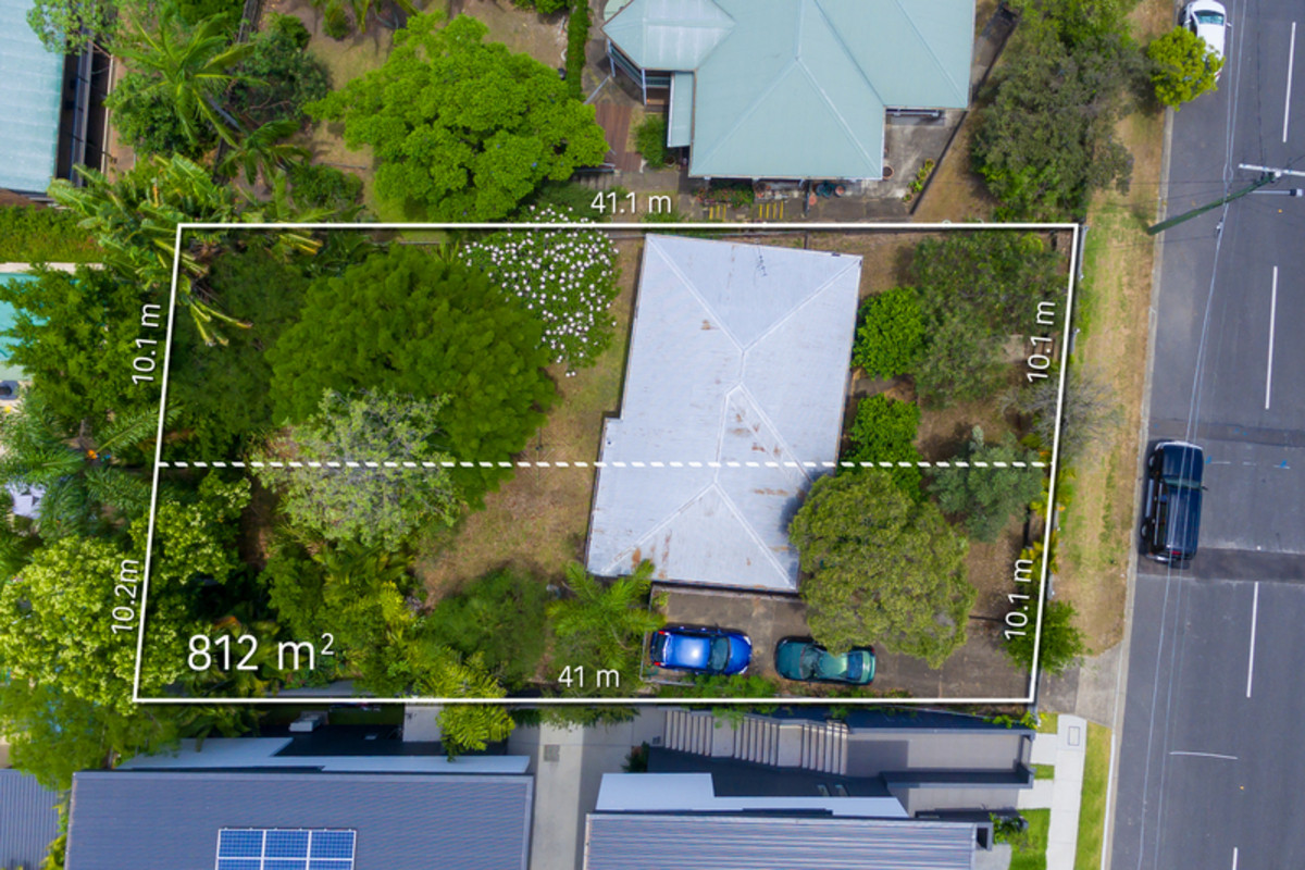 Morningside Hilltop Address Bordering Hawthorne with Vast Potential