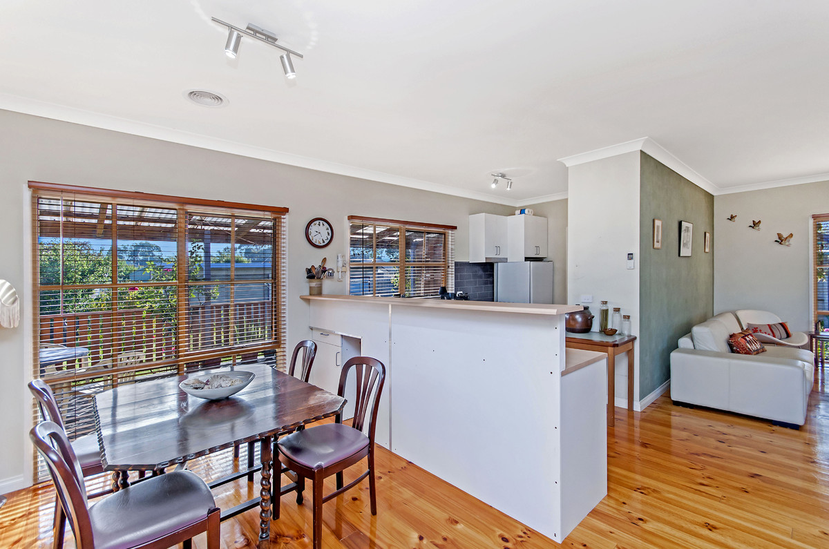 16 Black Street, Koroit VIC 3282