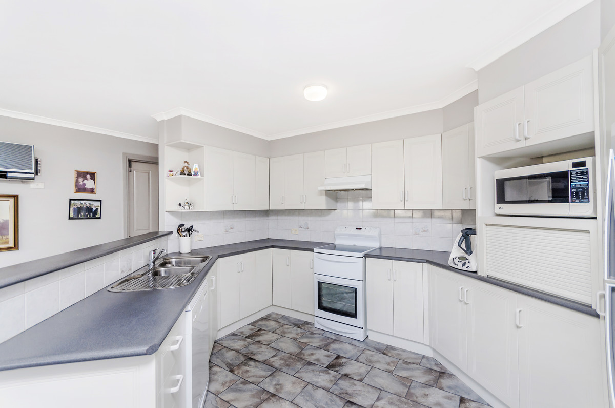 18 Symons Street, Ellerslie VIC 3265