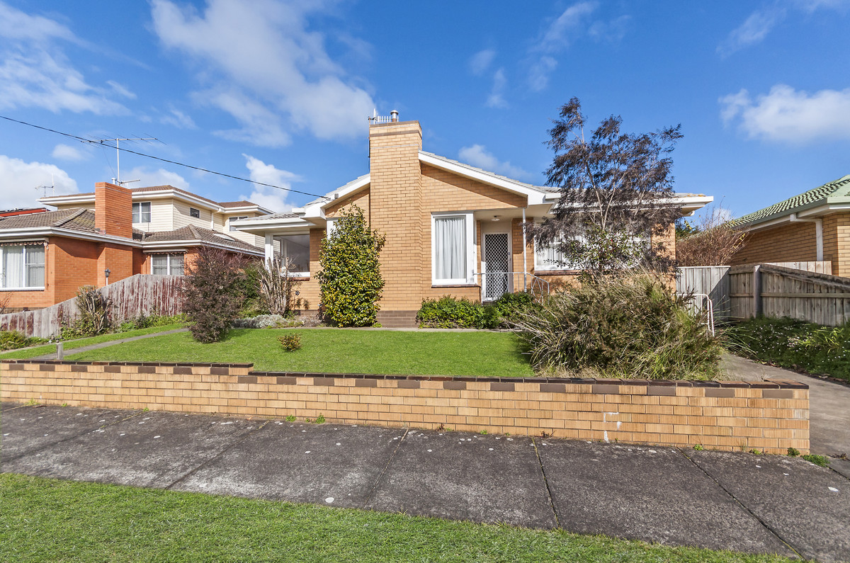 11 Reginald Grove, Warrnambool VIC 3280