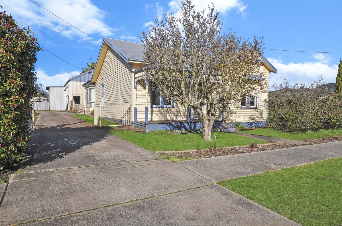 17 Grey Street, Terang VIC 3264
