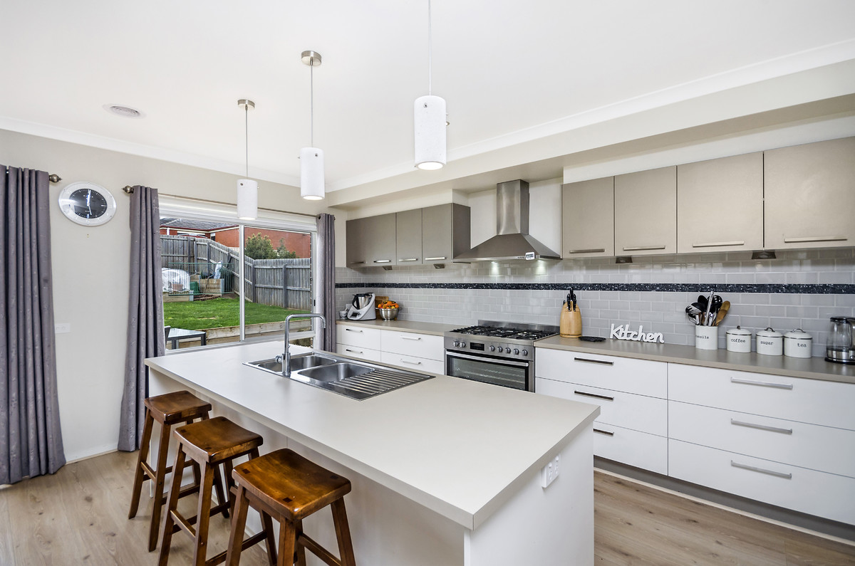 61 Boston Drive, Warrnambool VIC 3280