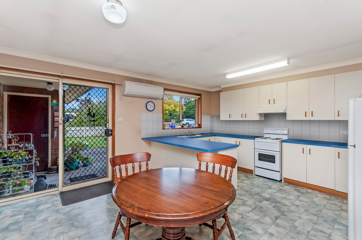 Units 4, 5, 6 / 22 Ower Street, Camperdown VIC 3260