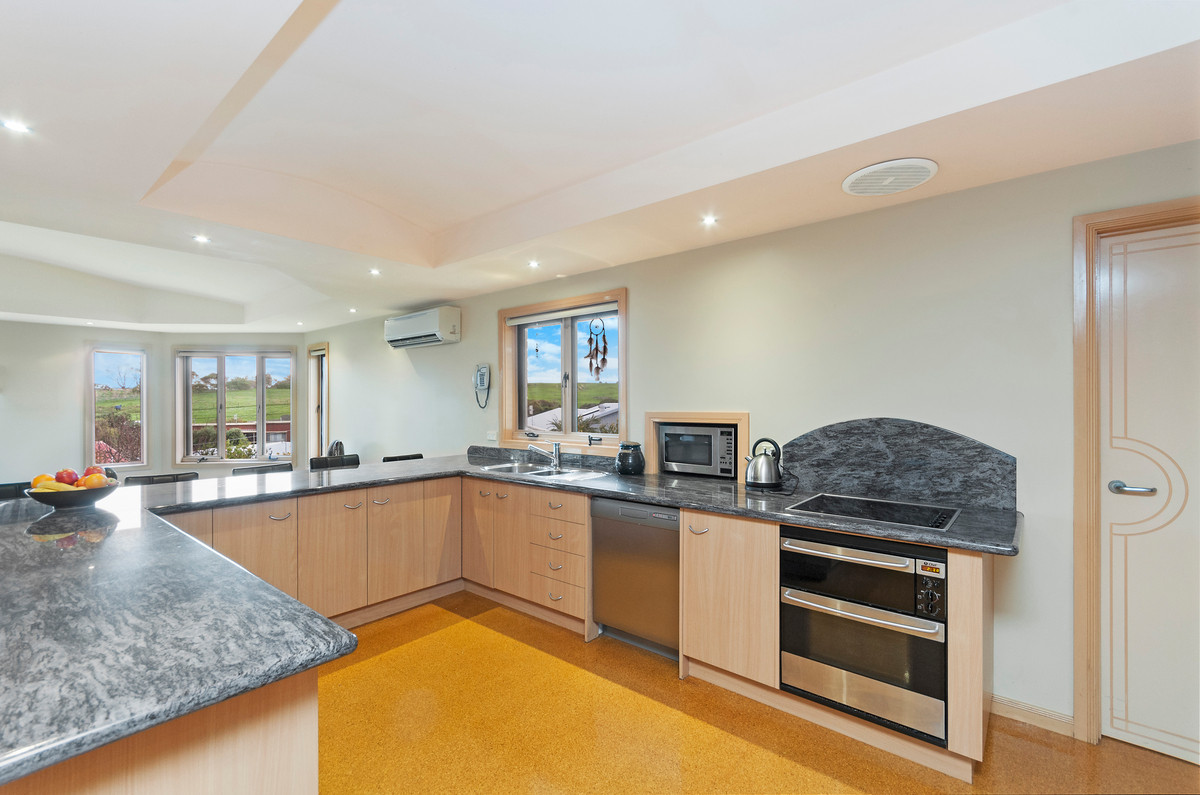 87 Merrivale Drive, Warrnambool VIC 3280