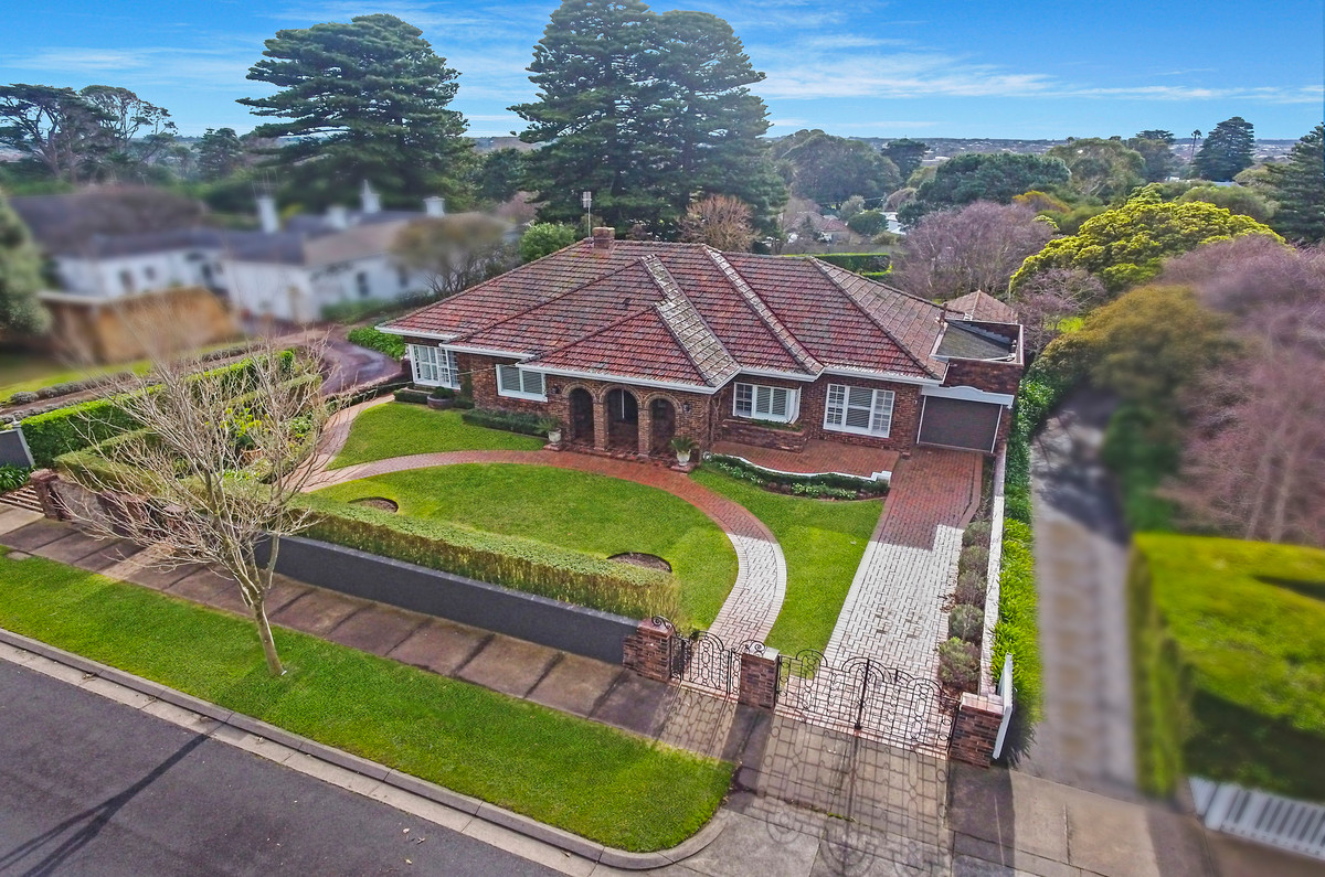 8 Canterbury Road, Warrnambool VIC 3280
