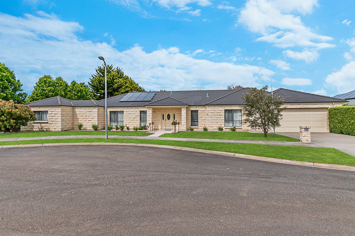 8 Hodgetts Drive, Warrnambool VIC 3280